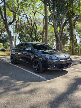 RENAULT FLUENCE 2.0 DYNAMIQUE 16V FLEX 4P MANUAL RENAULT FLUENCE 2.0 DYNAMIQUE 16V FLEX 4P MANUAL